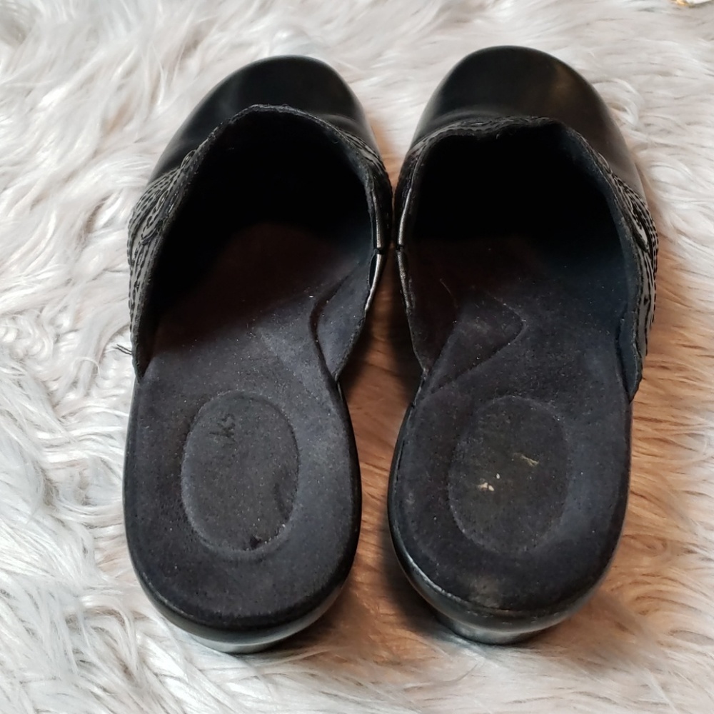 Clark’s Shoes - Picture 5 of 6